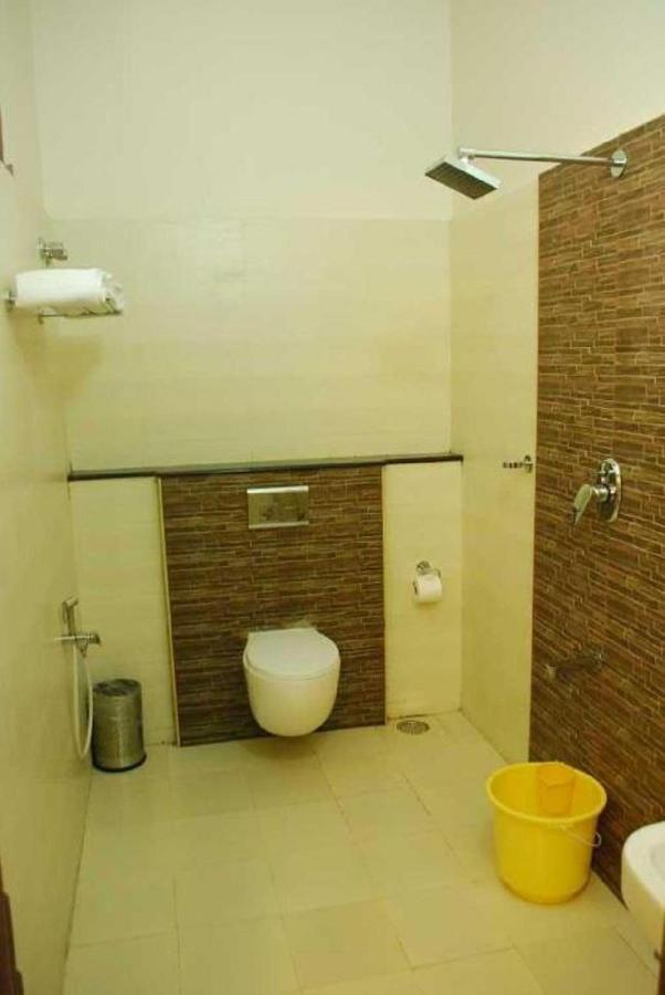G S Resort Velankanni Exterior foto